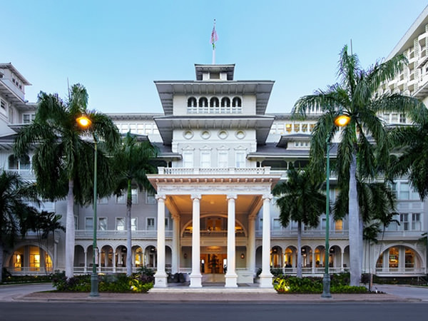 モアナ サーフライダー