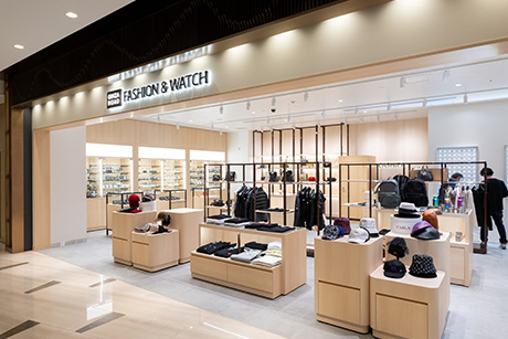 ロッテ免税店 銀座 内装